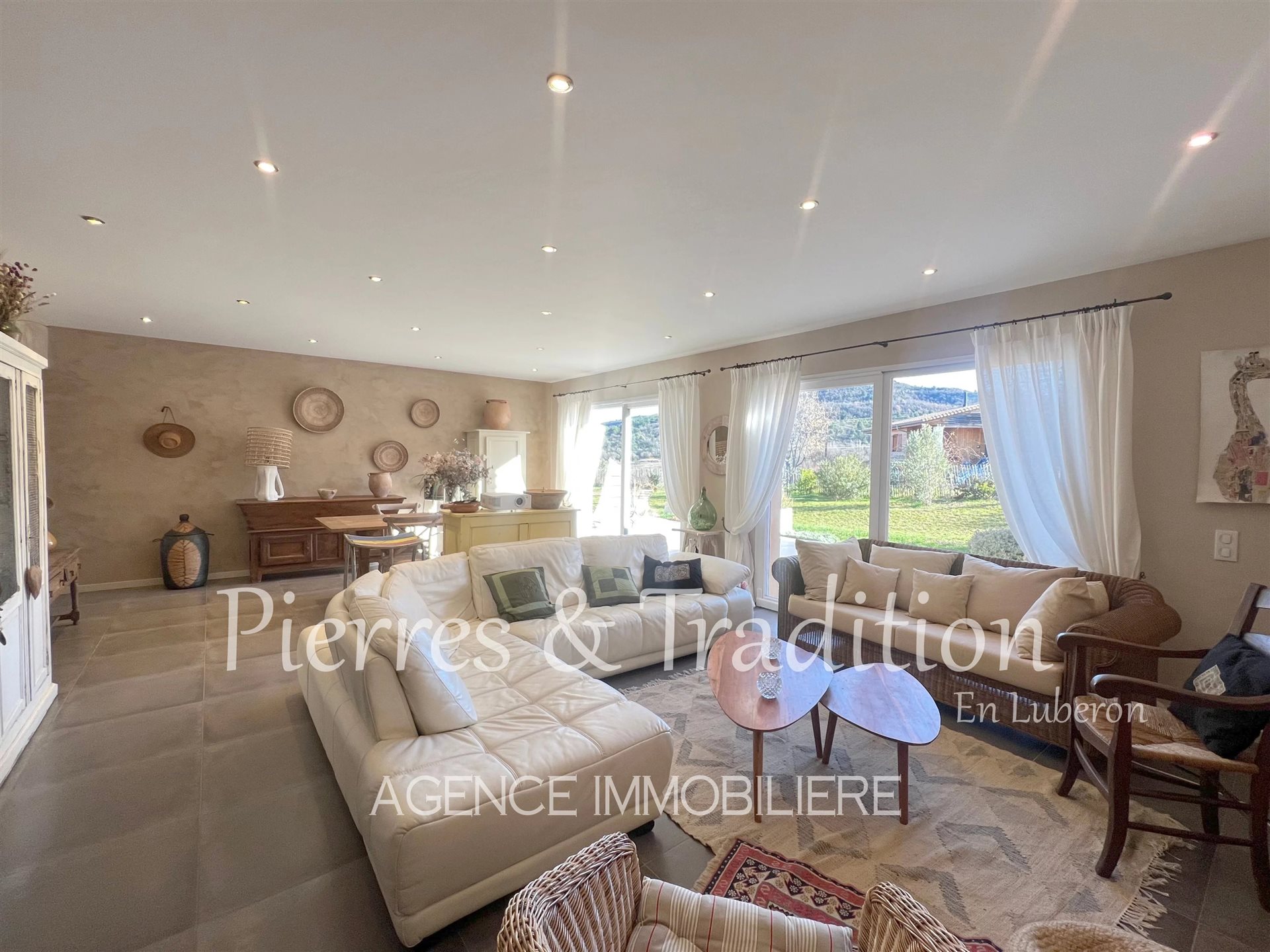 Maison à vendre, 294m², Apt