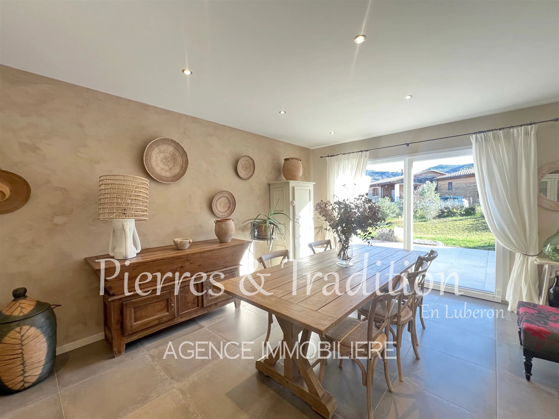 Maison à vendre, 294m², Apt