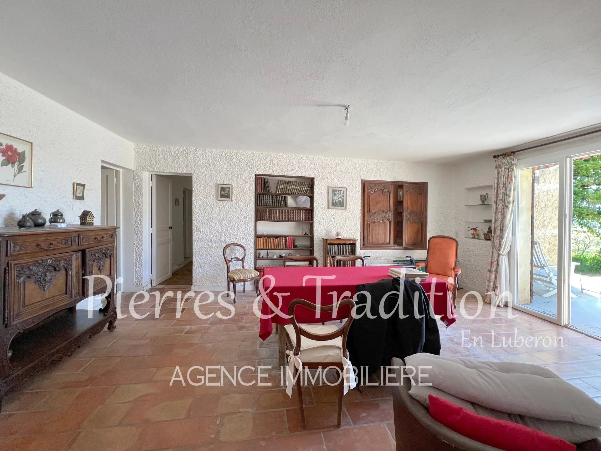 Maison à vendre, 229m², Saint-Saturnin-lès-Apt