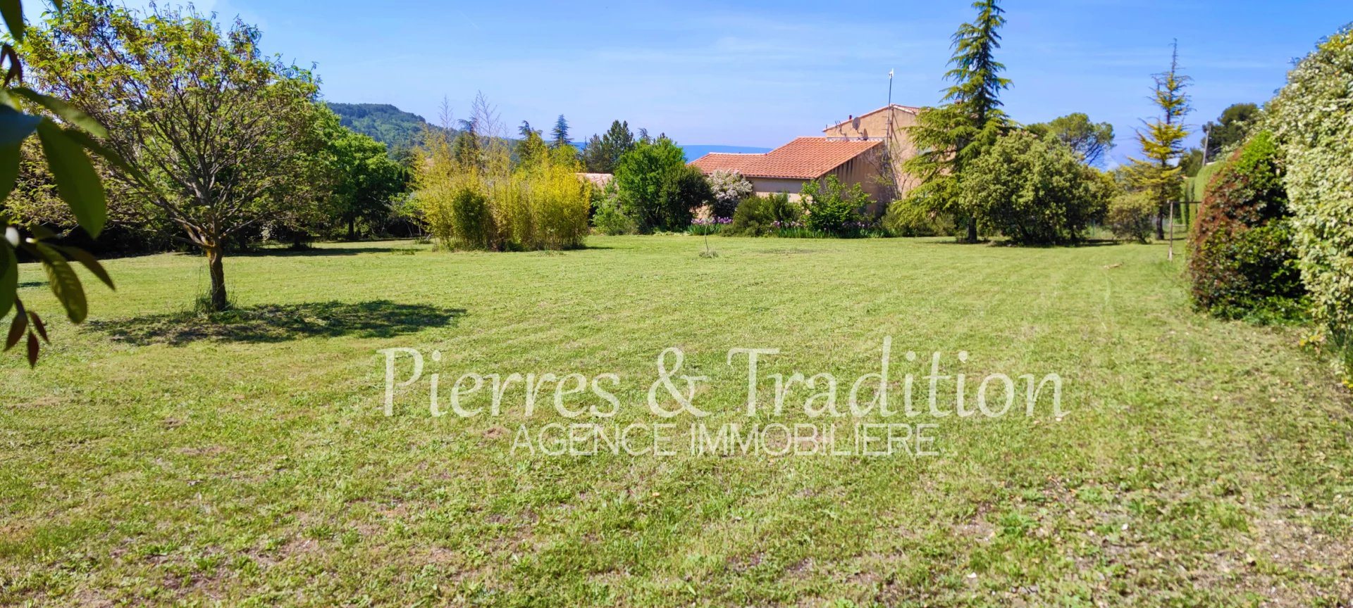 Maison à vendre, 223m², Saint-Saturnin-lès-Apt