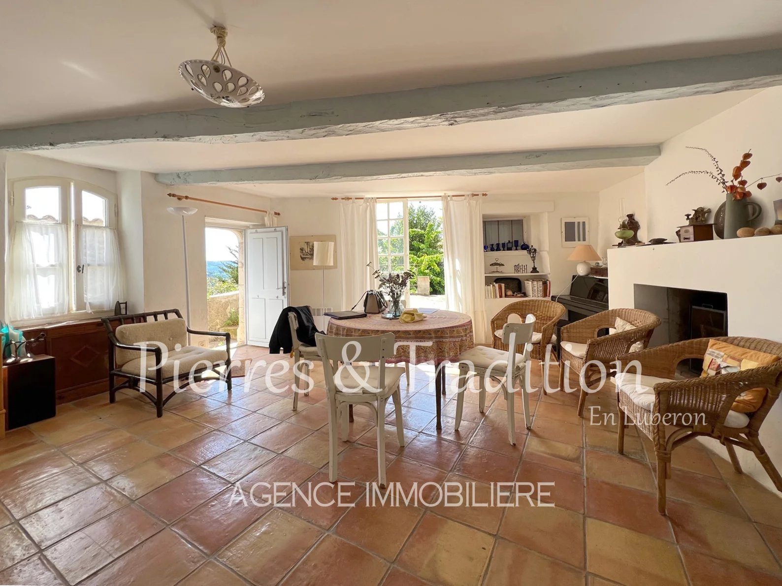 Maison à vendre, 117m², Simiane-la-Rotonde
