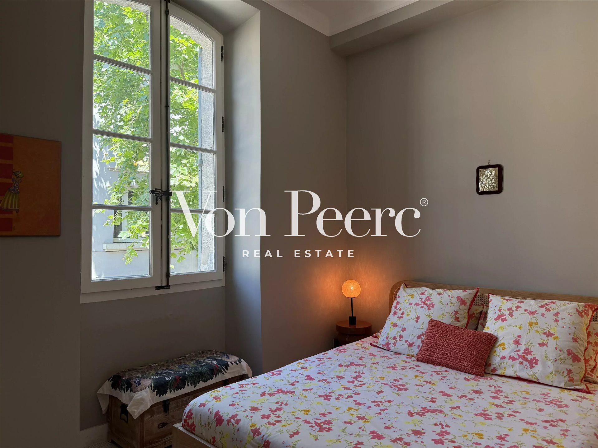 Characterful apartment in the heart of Avignon - View 5