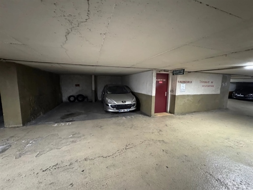 Parking 14 m² · à Nice · 14 m² · 70 000 €