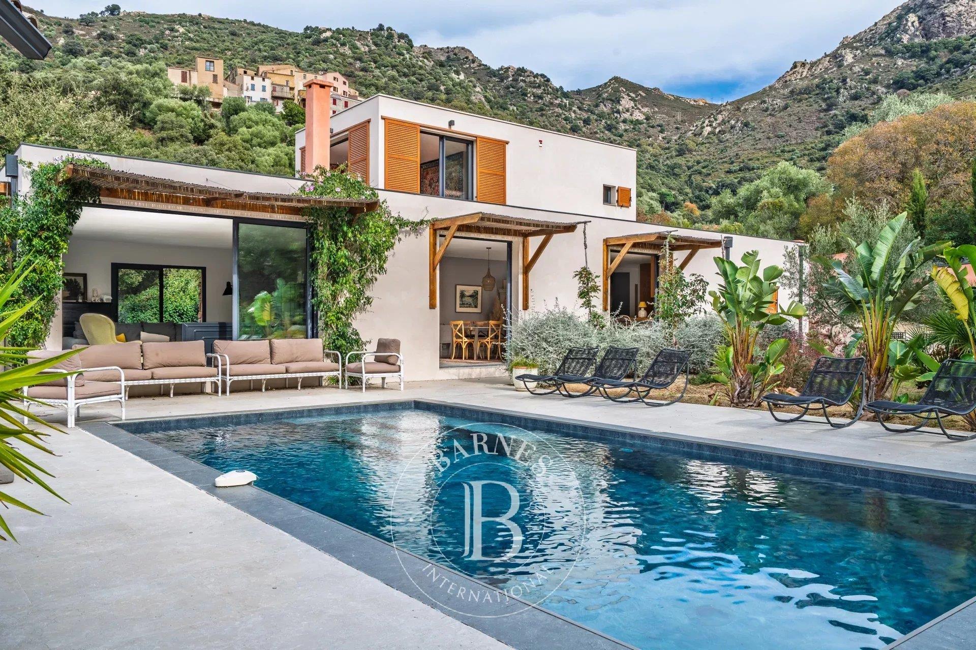 Maison à vendre, 205m², Calvi