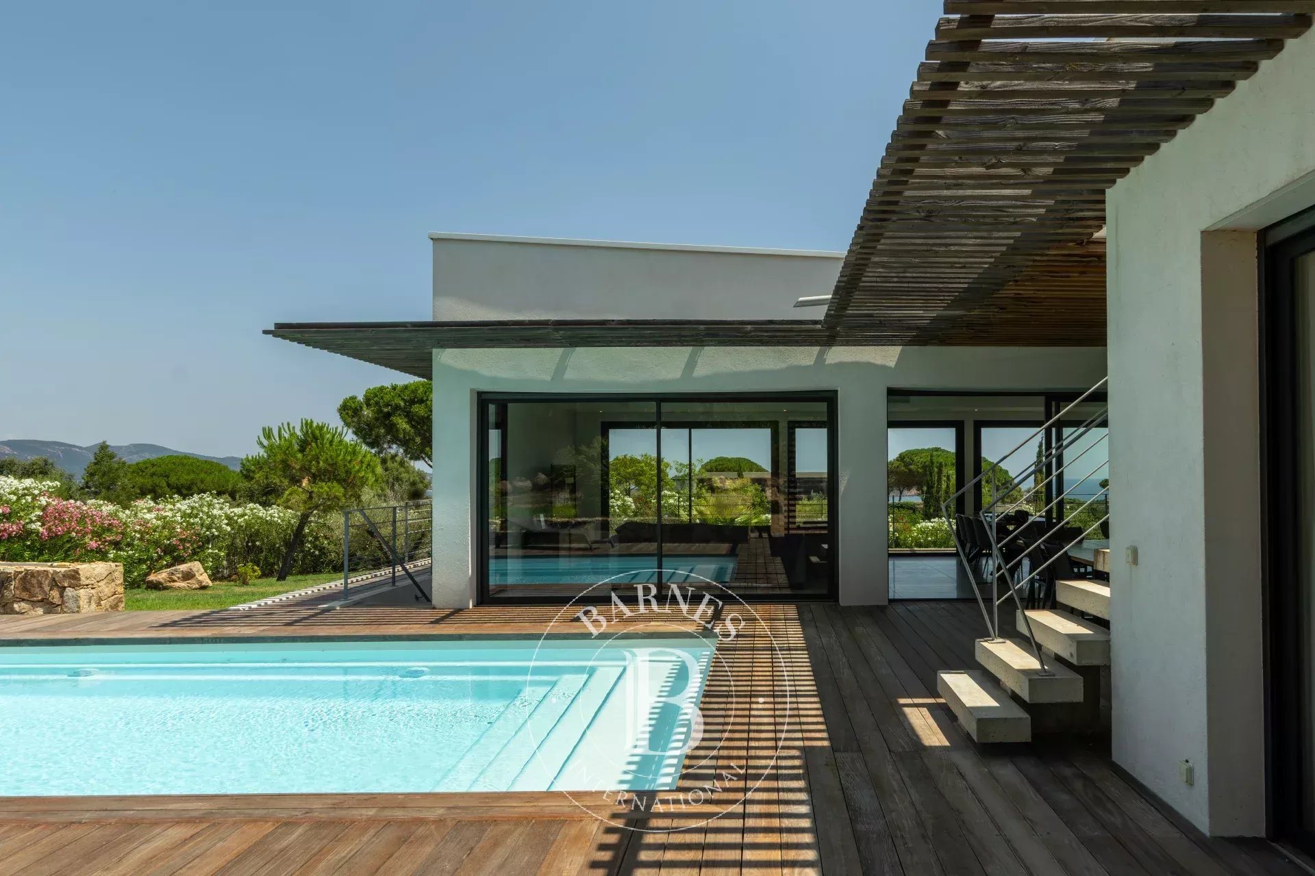 Maison à vendre, 600m², Sainte-Lucie de Porto-Vecchio