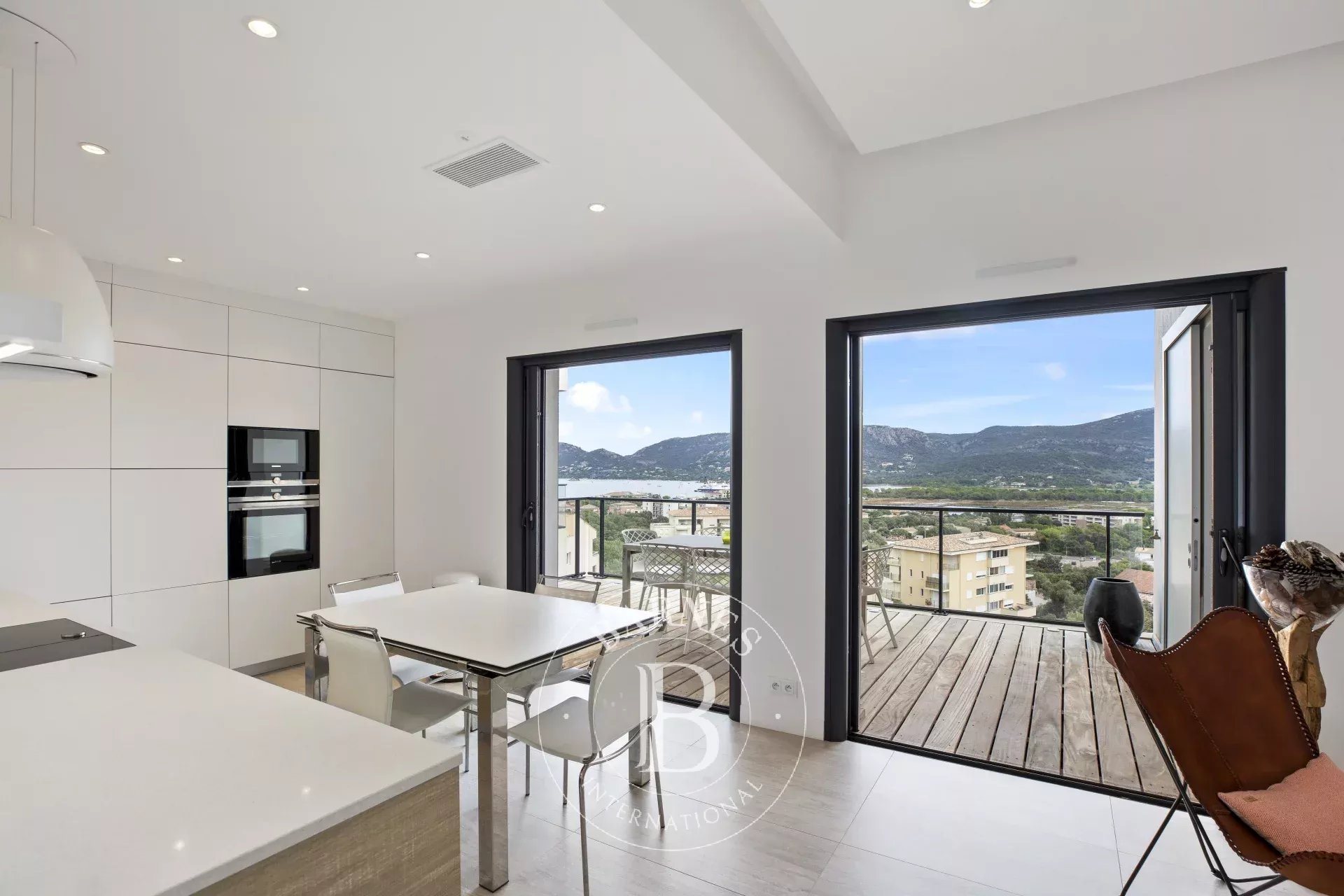Appartement à vendre, 101m², Porto-Vecchio