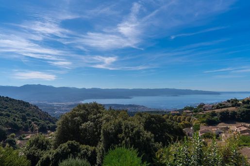 Appartement 7 pièces 227 m² · à Ajaccio · 227 m² · 1 400 000 €