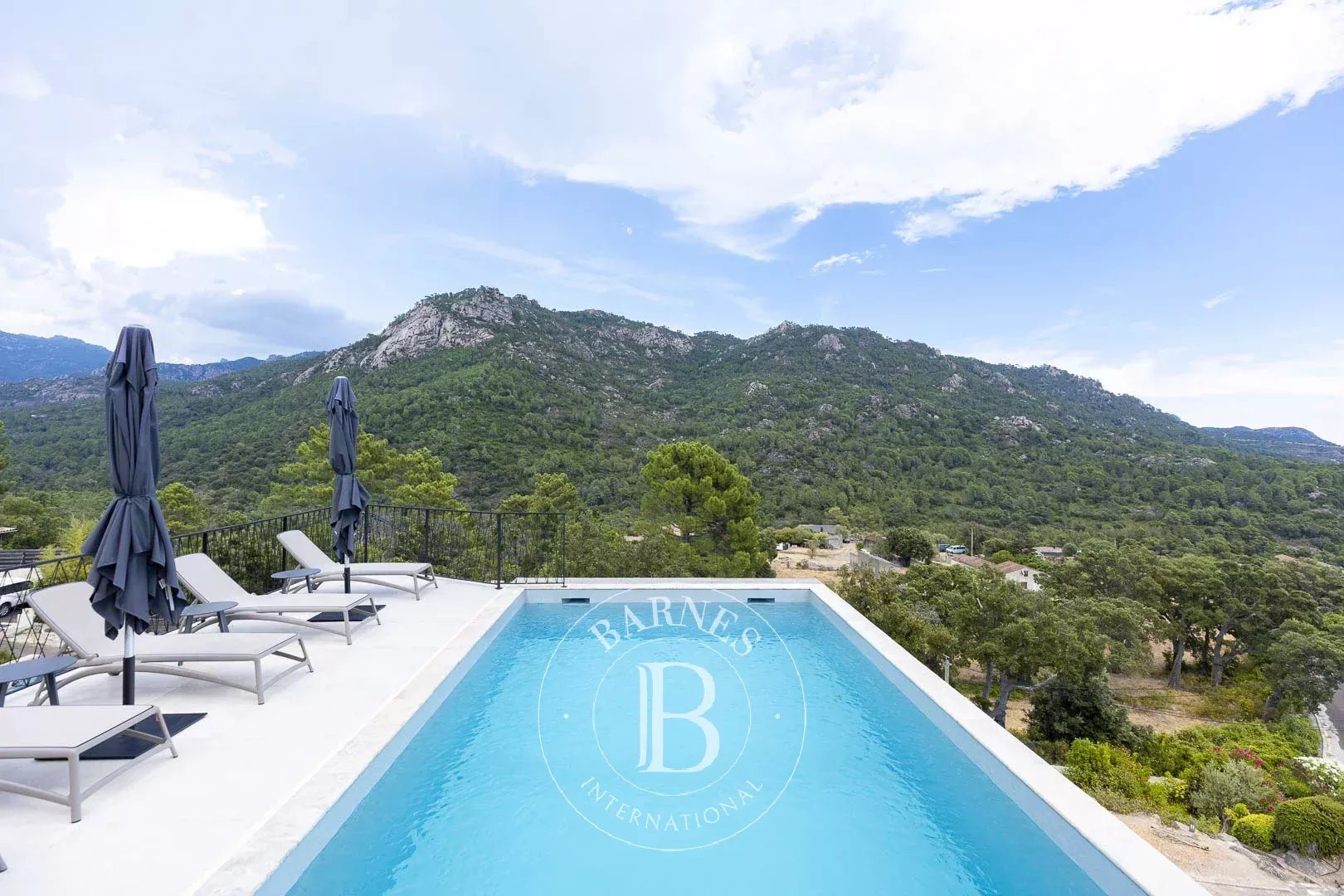 Maison à vendre, 215m², Sainte-Lucie de Porto-Vecchio