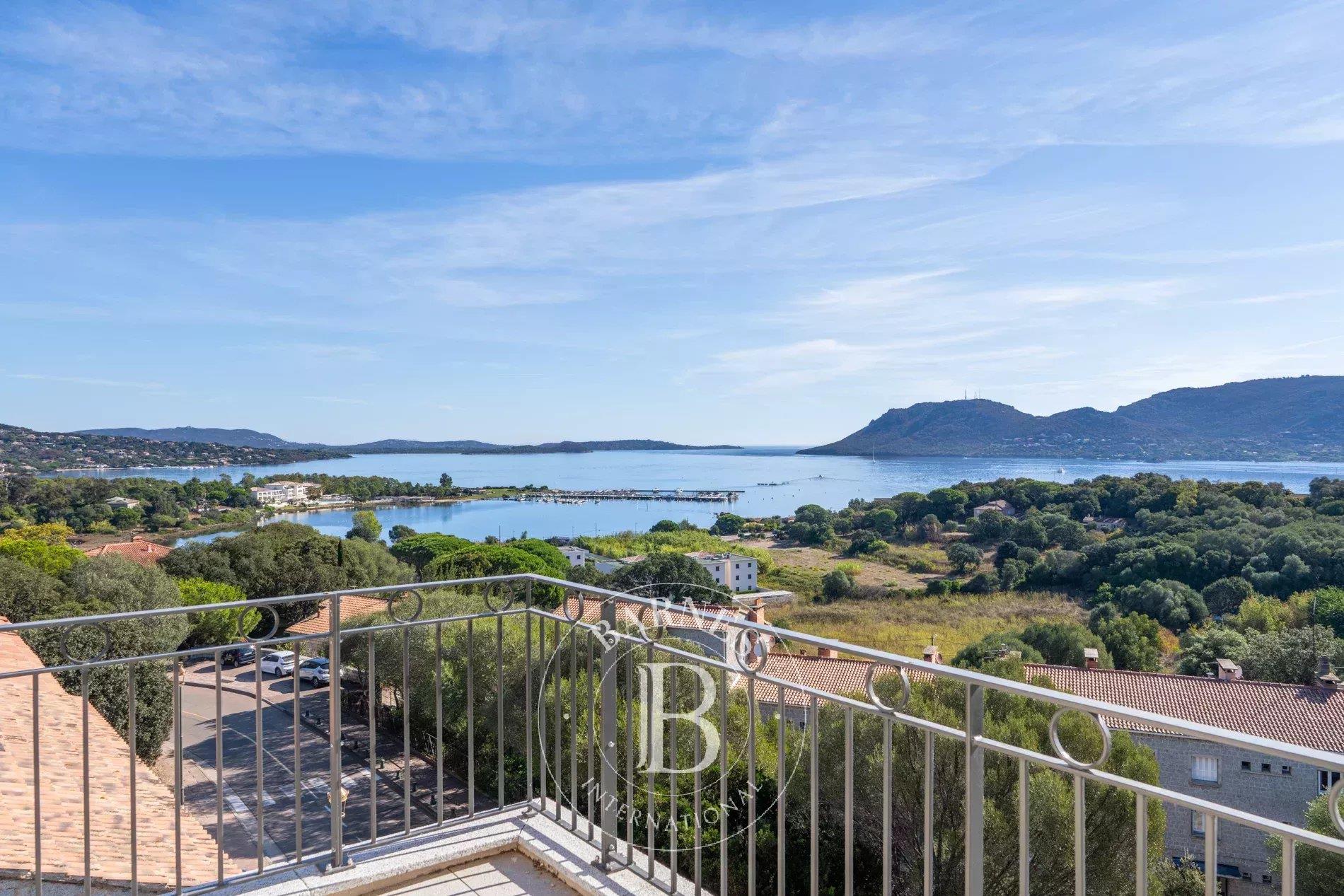 Appartement à vendre, 117m², Porto-Vecchio
