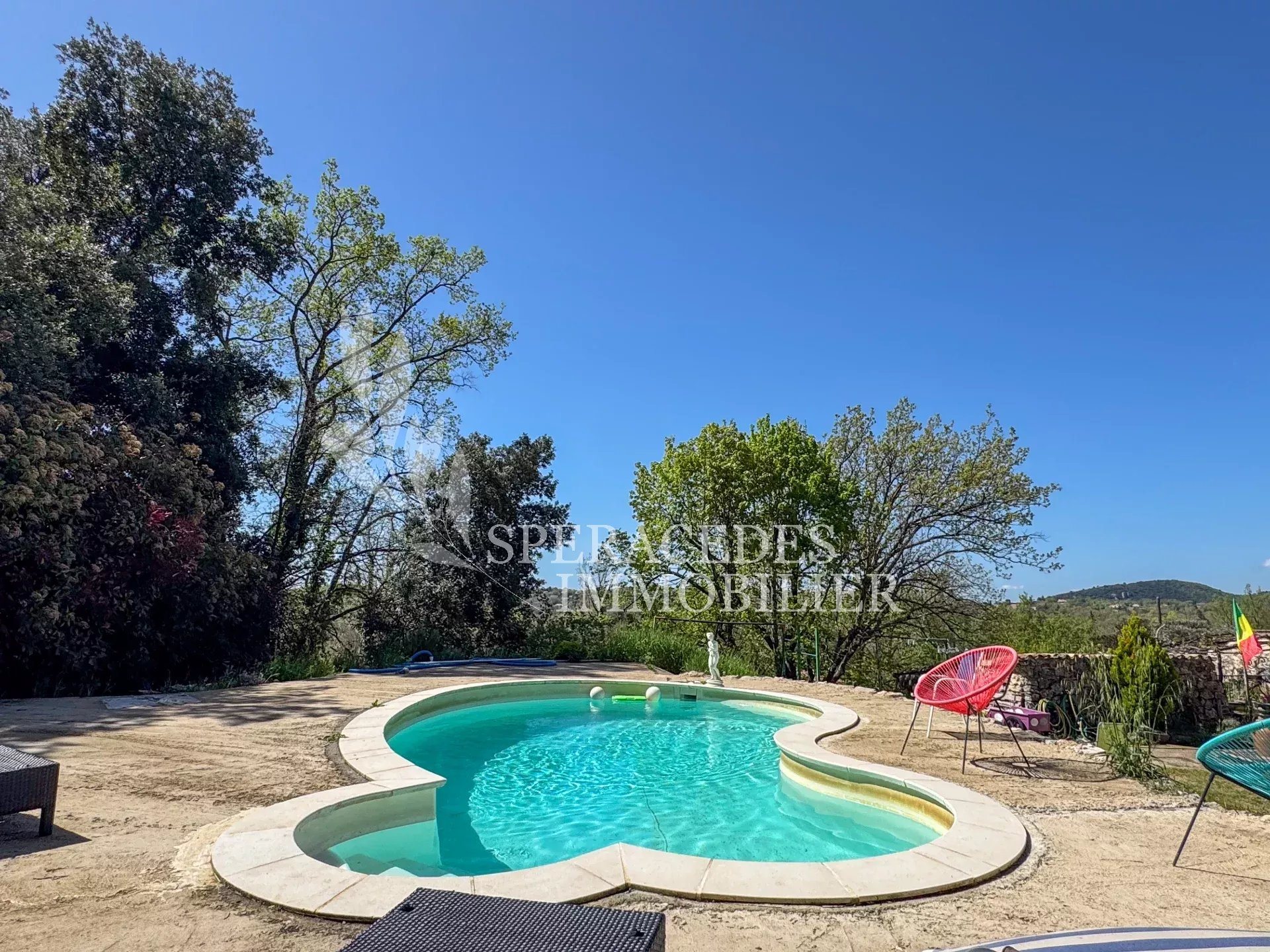 Maison à vendre, 118m², Saint-Cézaire-sur-Siagne
