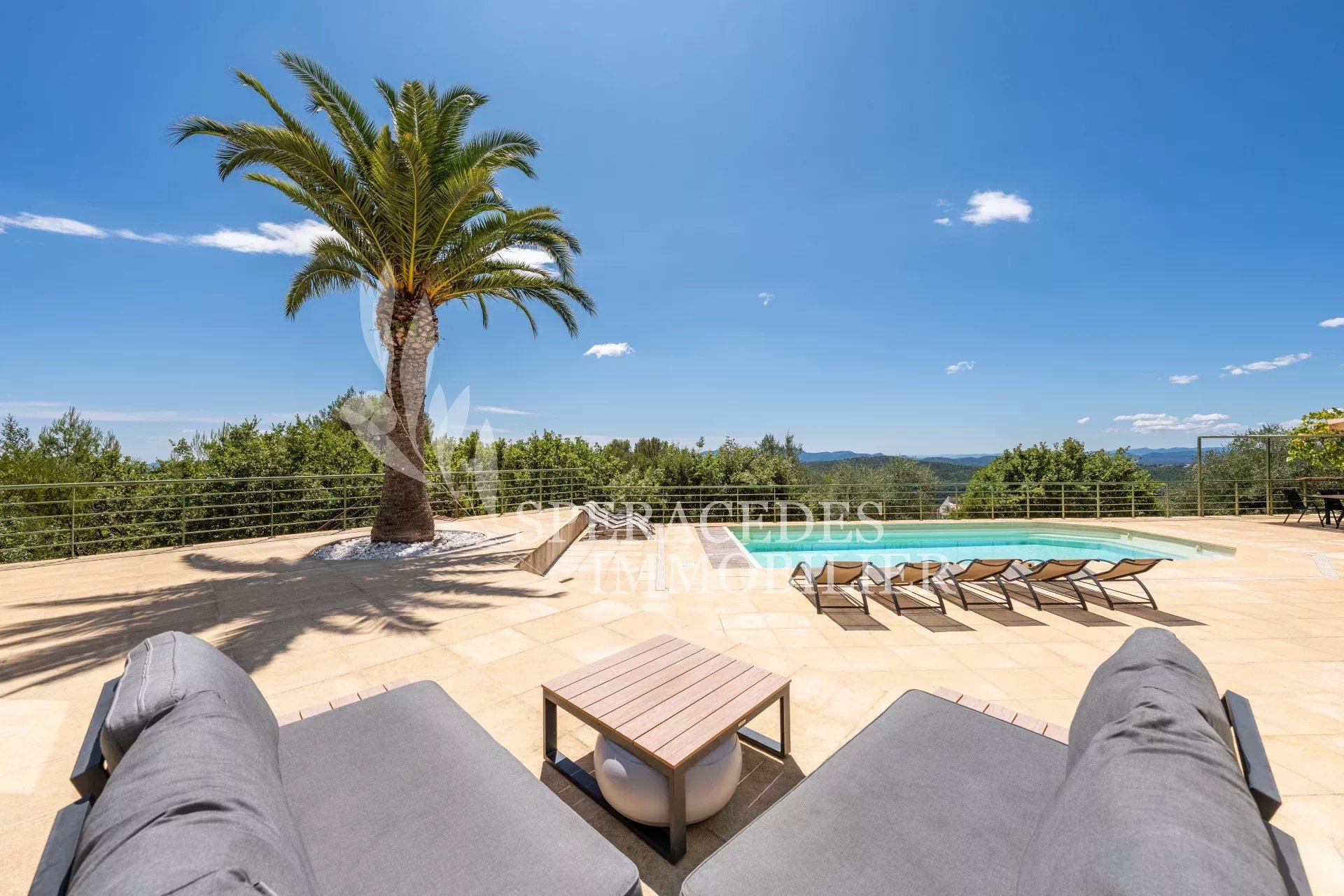 Maison à vendre, 188m², Saint-Cézaire-sur-Siagne