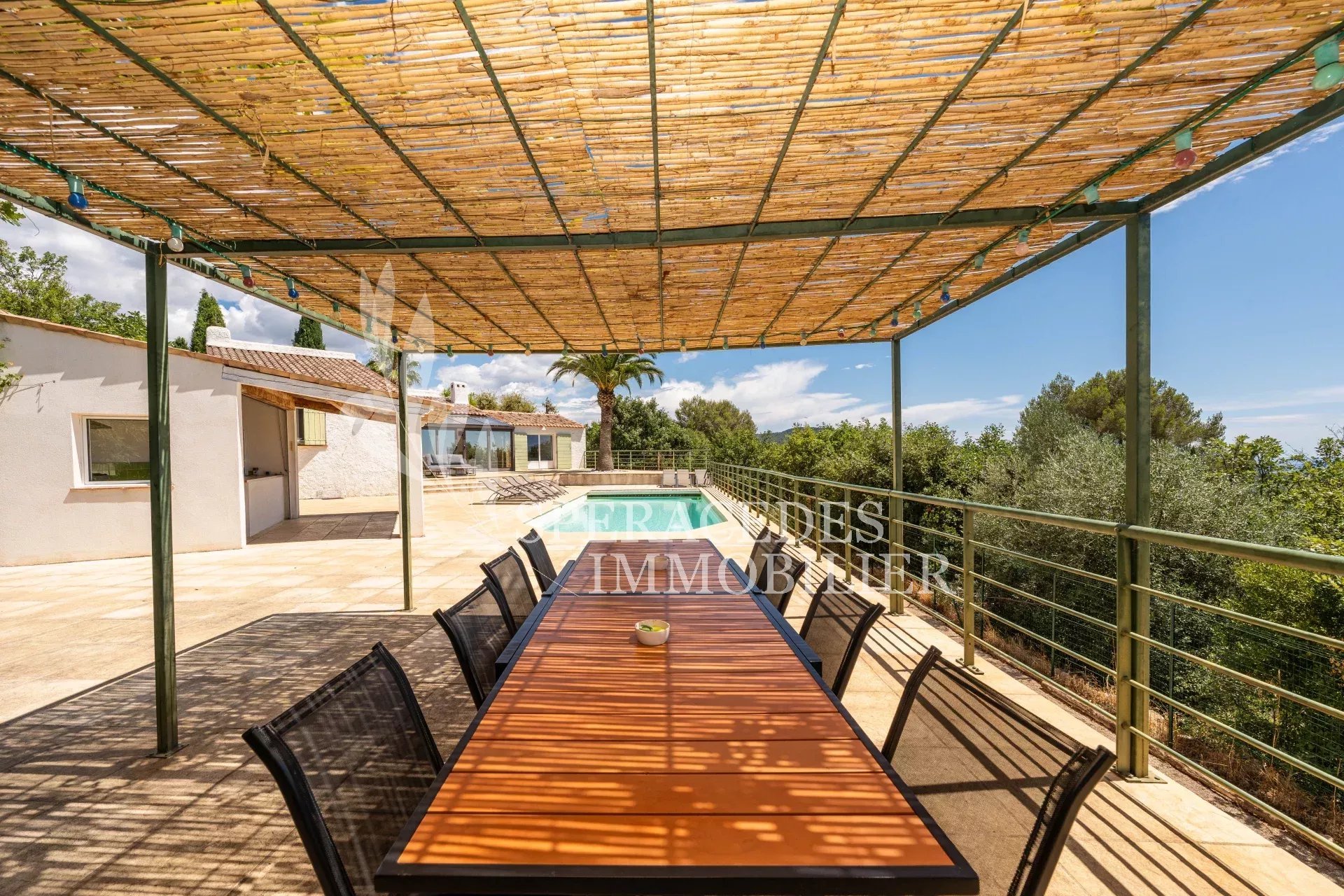 Maison à vendre, 188m², Saint-Cézaire-sur-Siagne