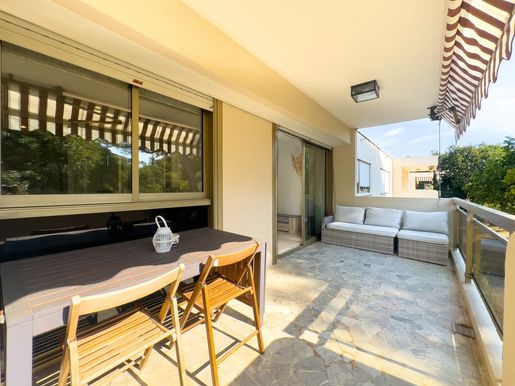 Appartement 2 pièces 40 m² · à Antibes · 40 m² · 230 000 €