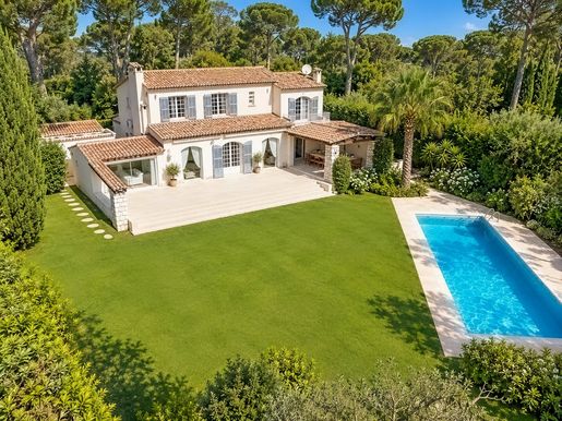 Maison 9 pièces 315 m² · à Antibes · 315 m² · 4 470 000 €