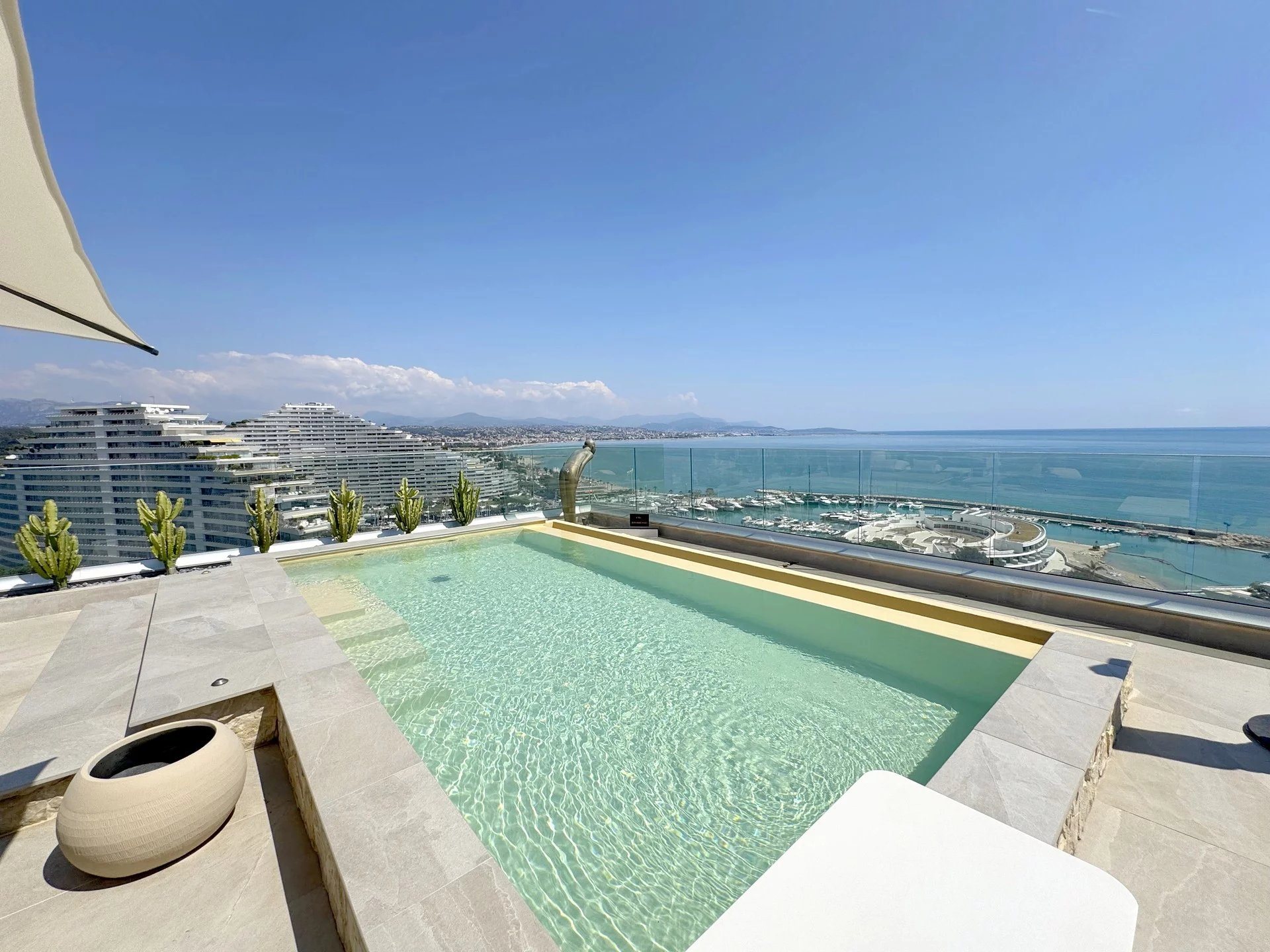 Appartement à vendre, 242m², Villeneuve-Loubet