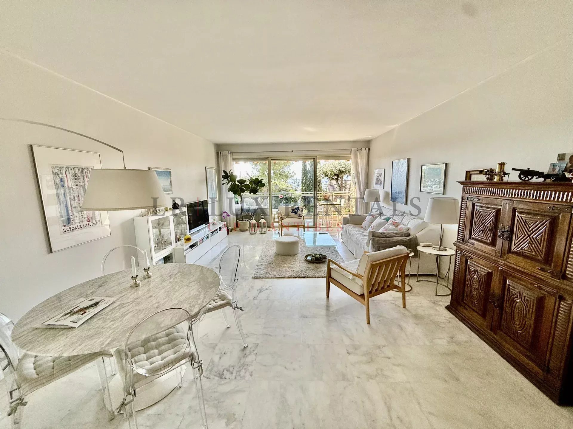 Appartement à louer, 83m², Antibes