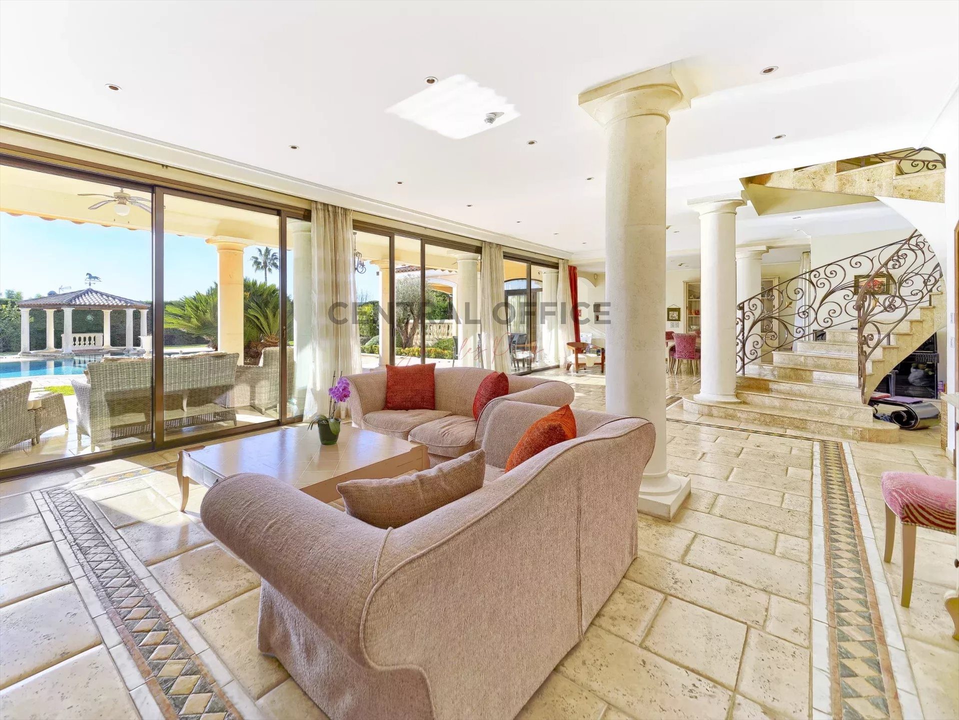 Maison – Antibes - Vue 5