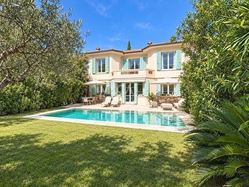 Maison 5 pièces 200 m² · à Antibes · 200 m² · 1 995 000 €