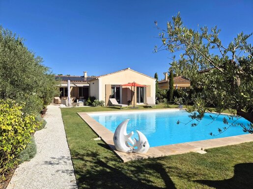 Maison 5 pièces 100 m² · à Mollégès · 100 m² · 576 000 €