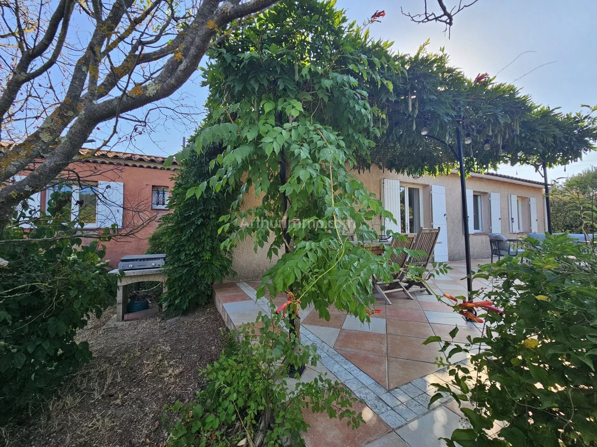 Maison à vendre, 119m², Figanières