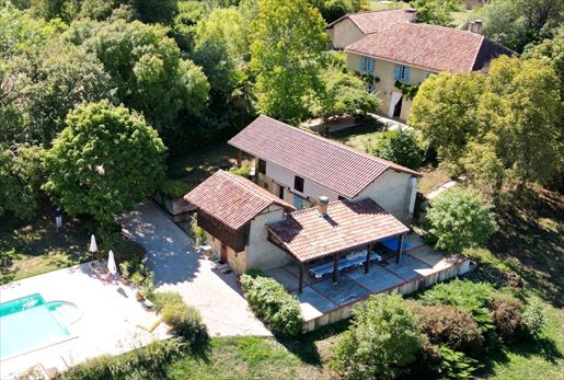 Maison 9 pièces 250 m² · à Aignan · 250 m² · 558 000 €