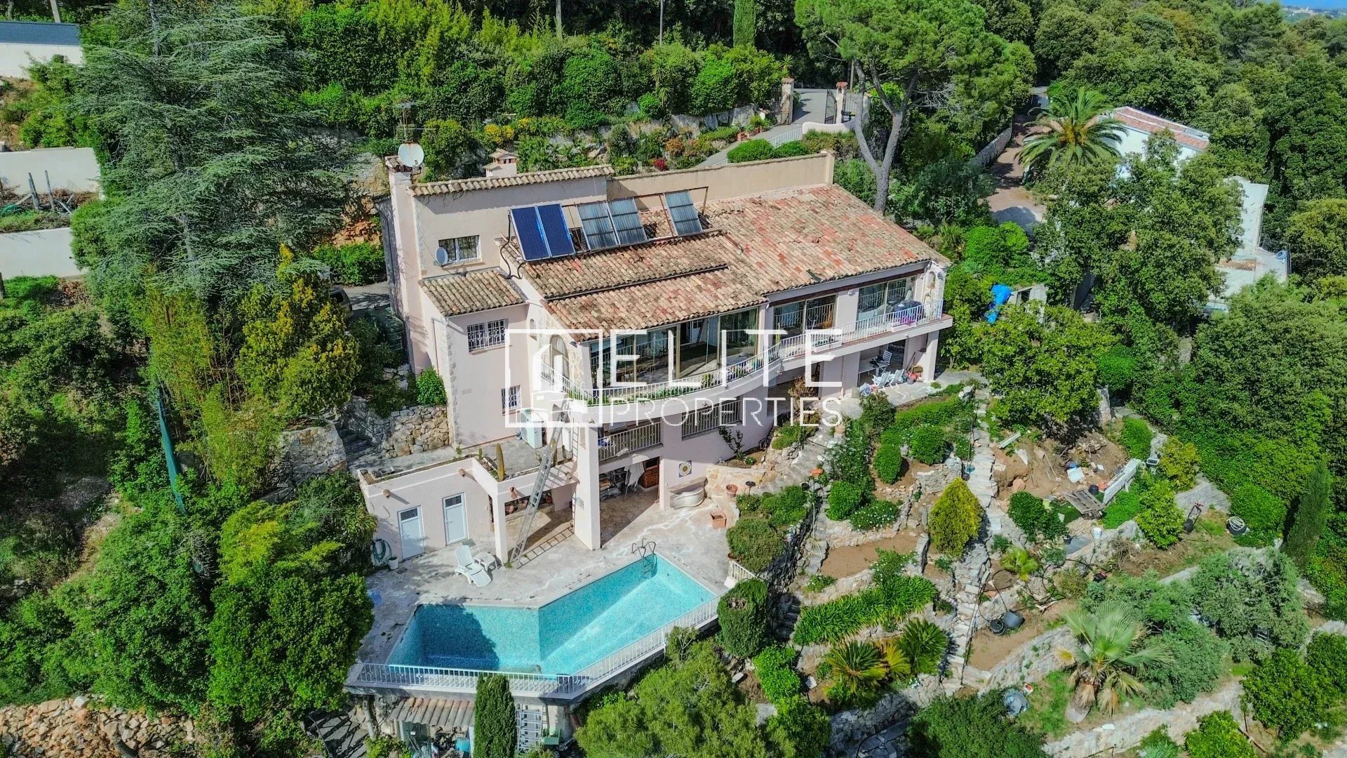 Maison à vendre, 250m², Grasse