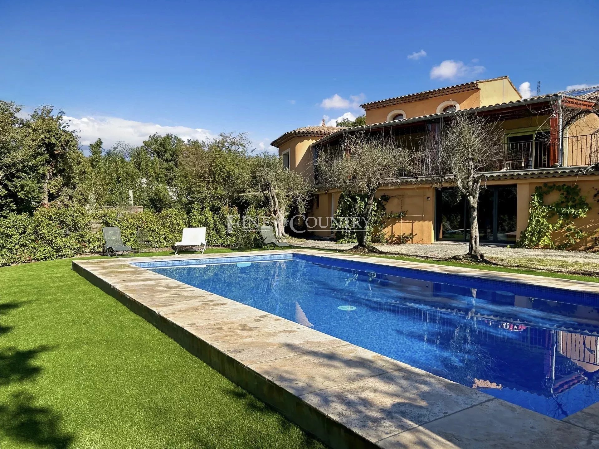 Maison à vendre, 240m², Saint-Cézaire-sur-Siagne