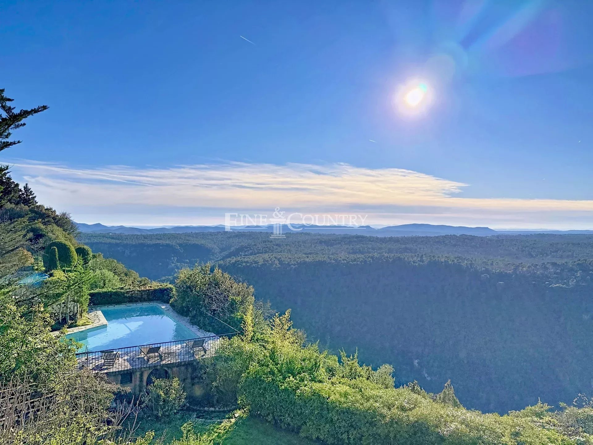 Maison à vendre, 536m², Saint-Cézaire-sur-Siagne