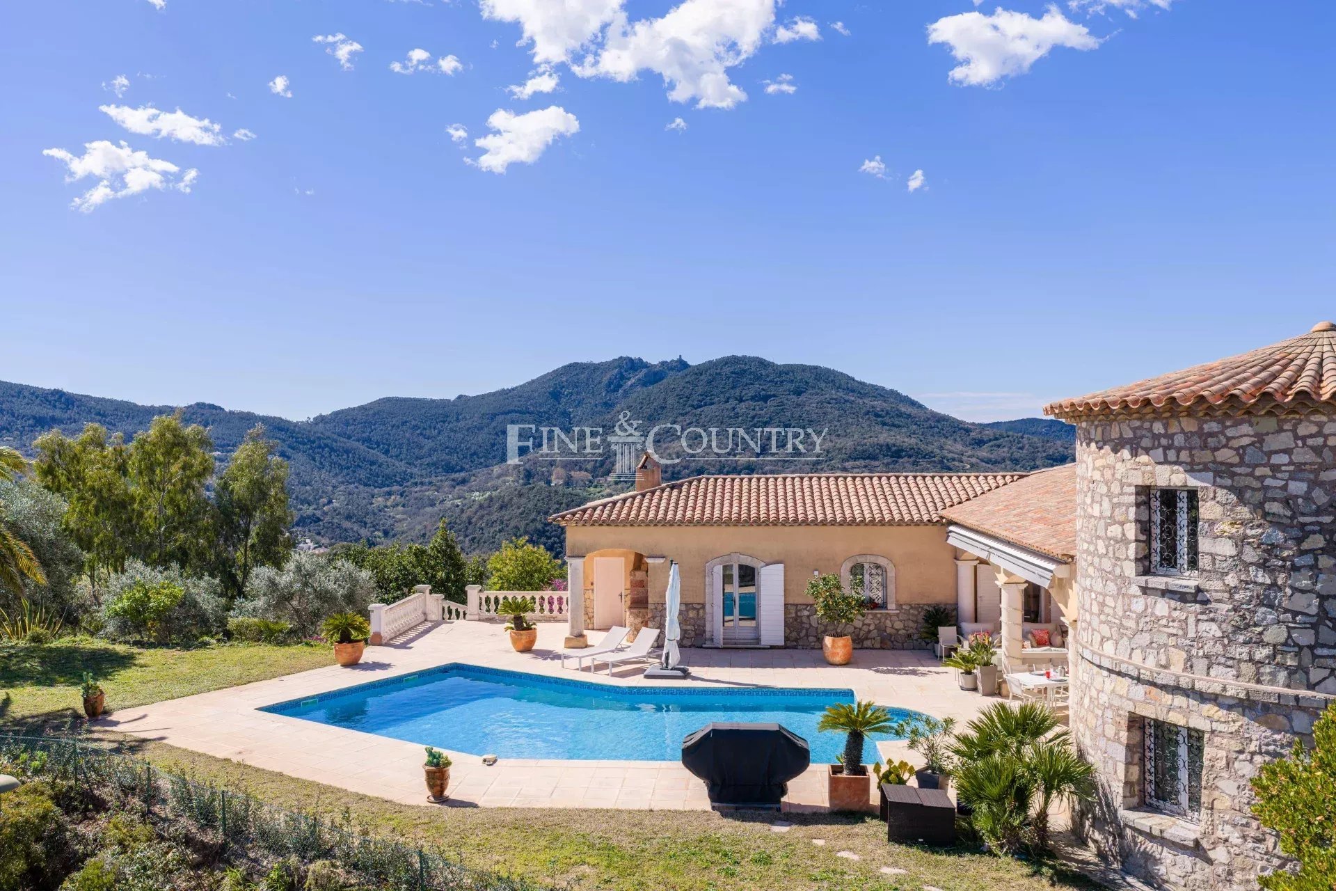 Maison à vendre, 304m², Les Adrets-de-l'Estérel
