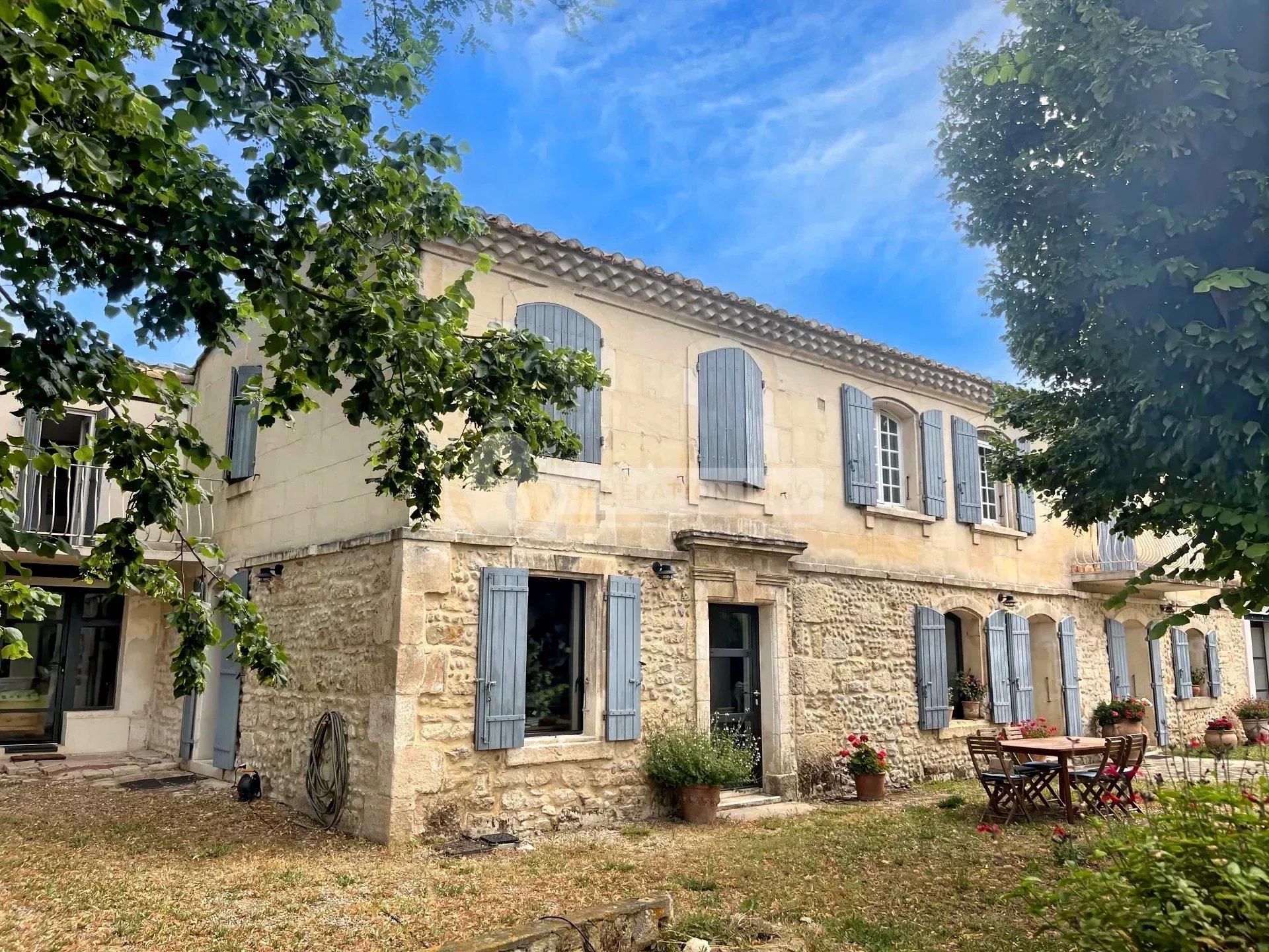 Maison à vendre, 332m², Arles