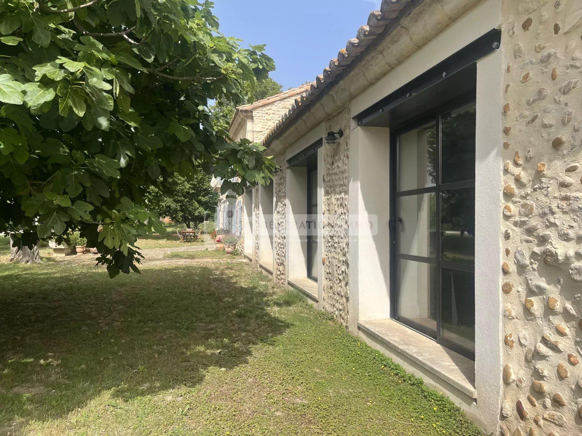 Maison à vendre, 332m², Arles