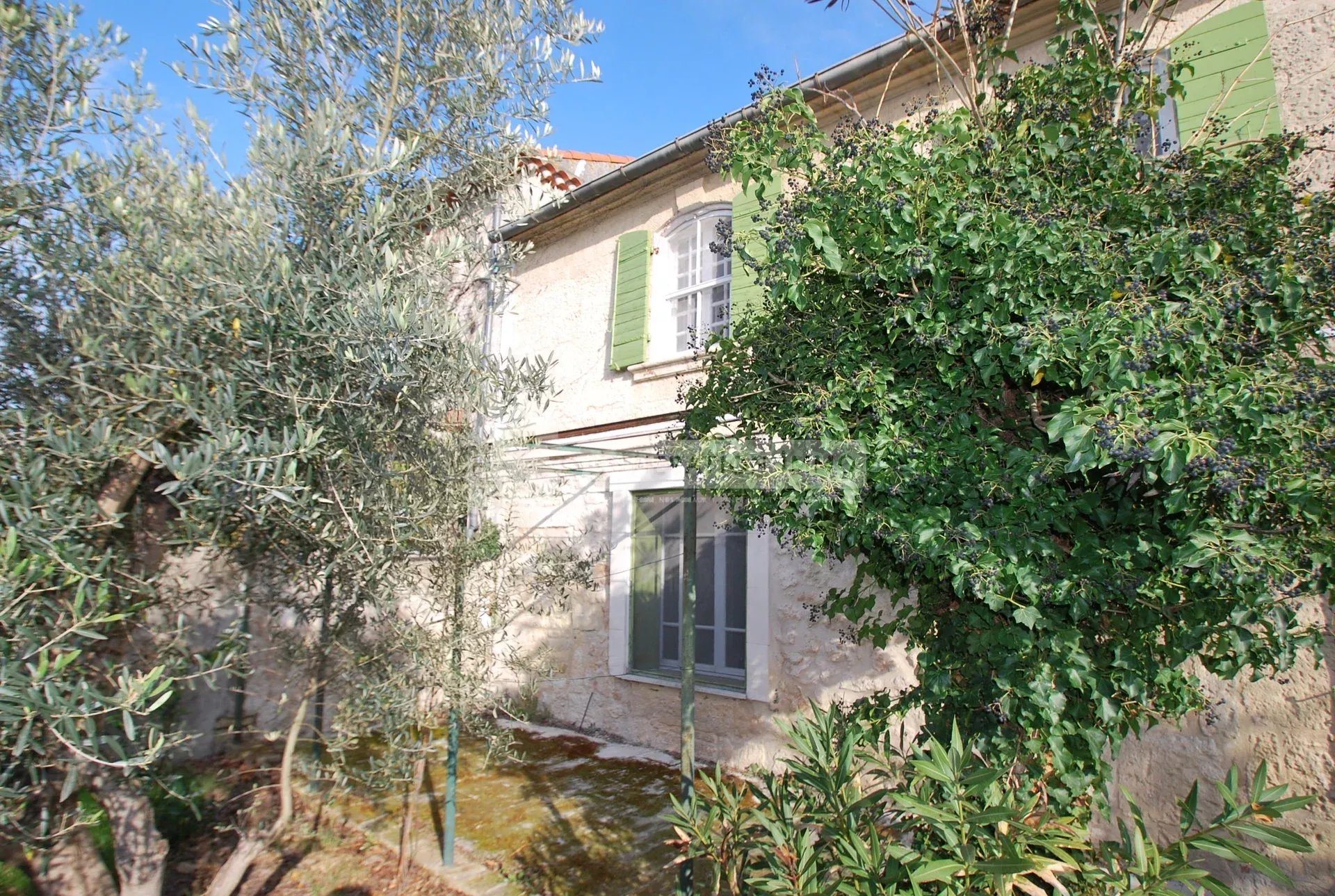 Maison à vendre, 140m², Fontvieille