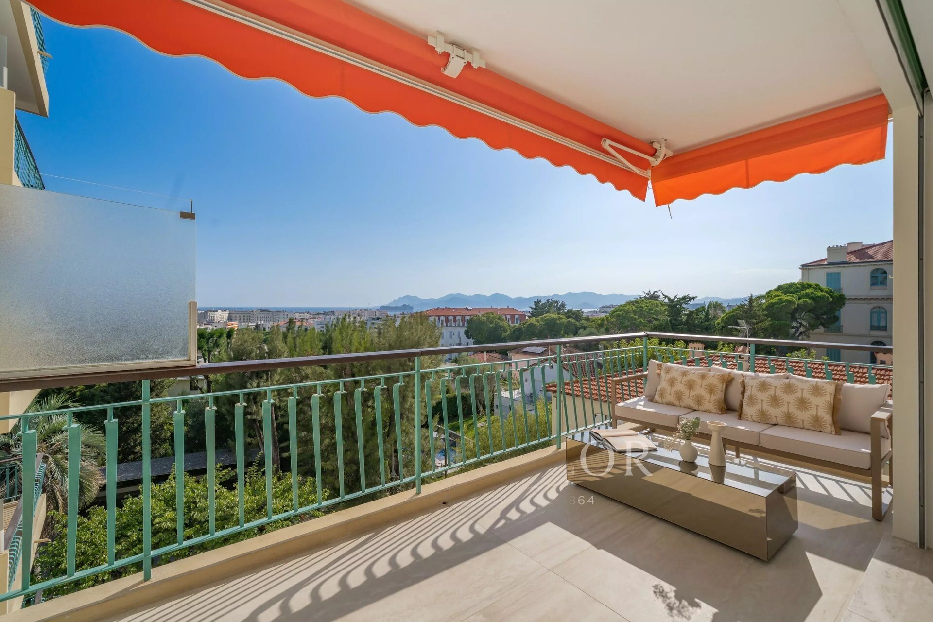 Completely renovated apartment
