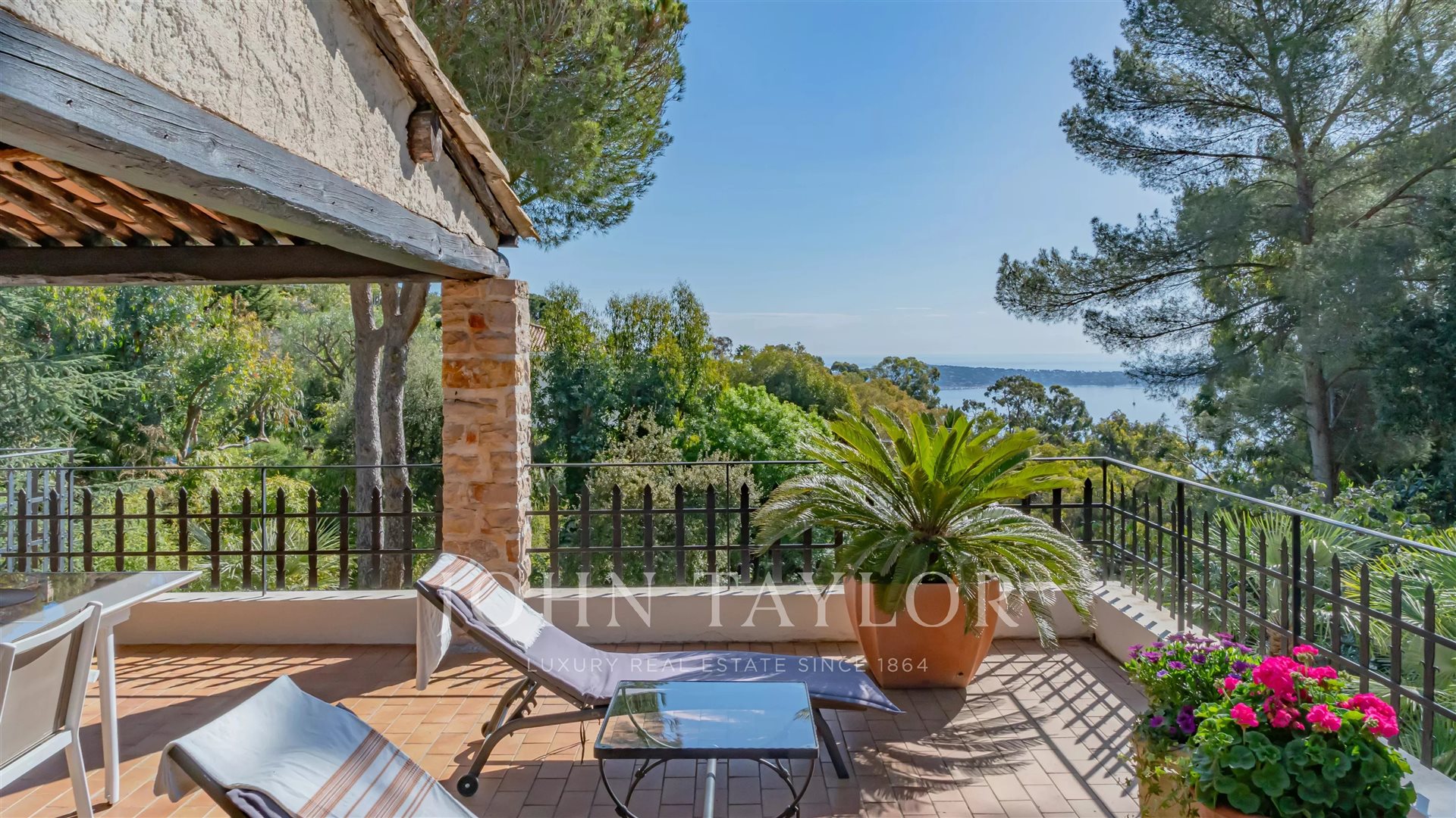 Maison à vendre, 200m², Vallauris