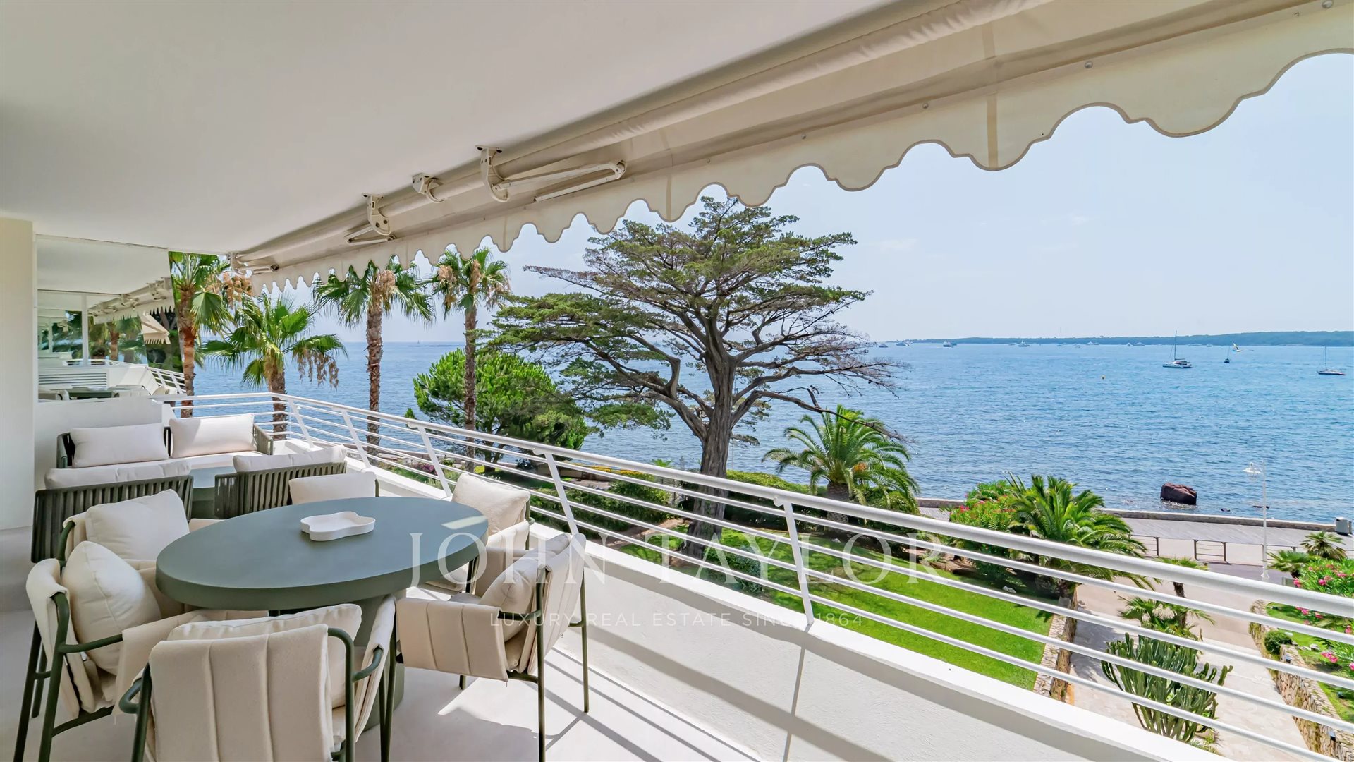 Appartement – Cannes, Hautes Vallergues