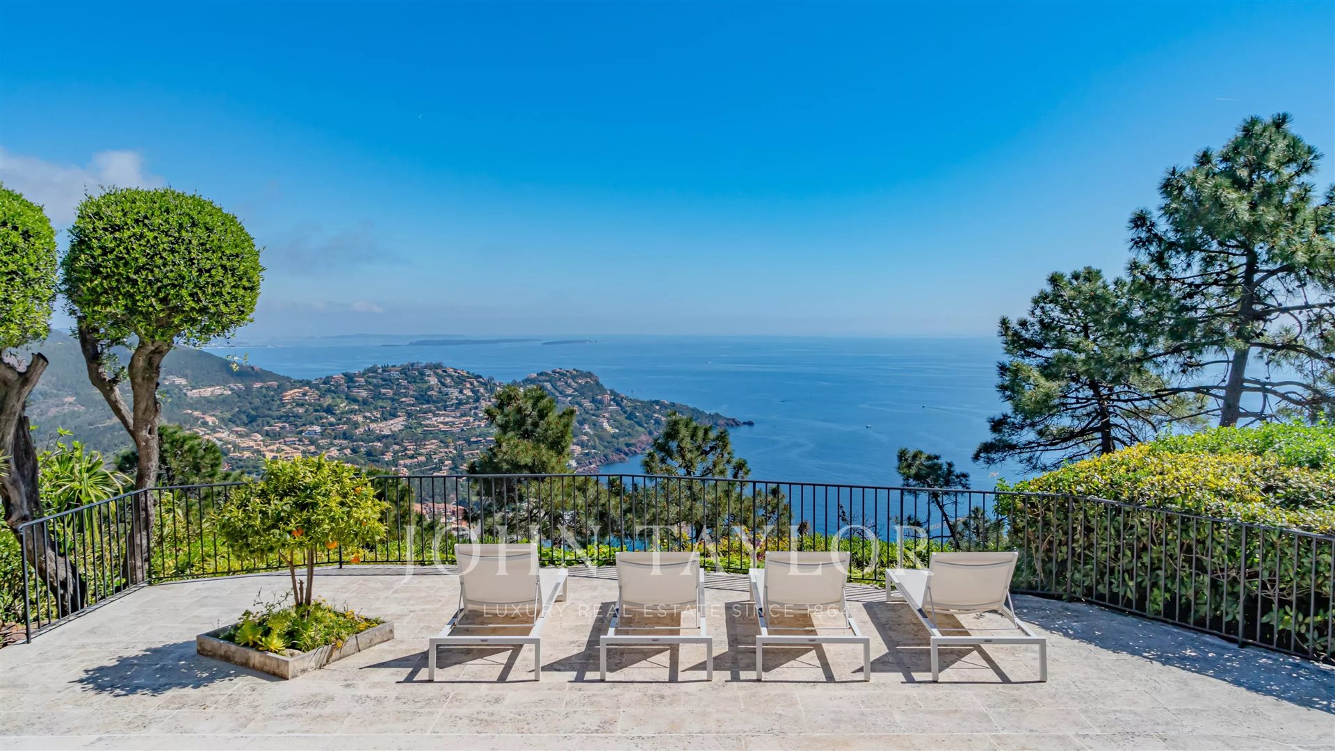 Maison à vendre, 240m², Théoule-sur-Mer