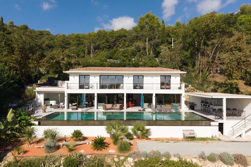 Maison 6 pièces 233 m² · à Tourrettes-sur-Loup · 233 m² · 1 850 000 €