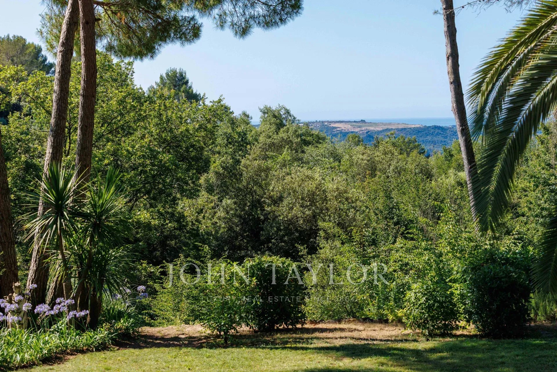 Maison à vendre, 208m², La Colle-sur-Loup
