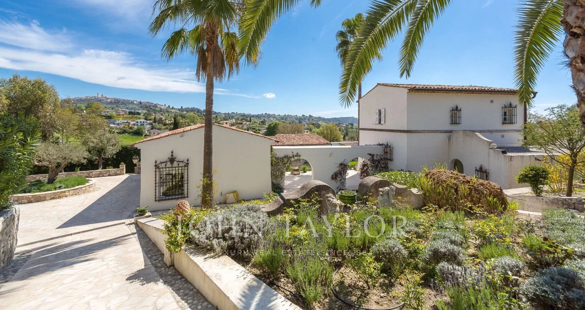 Maison à vendre, 314m², La Colle-sur-Loup