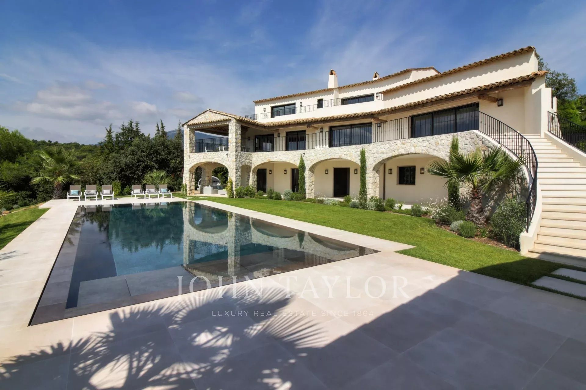 Maison à vendre, 450m², La Colle-sur-Loup
