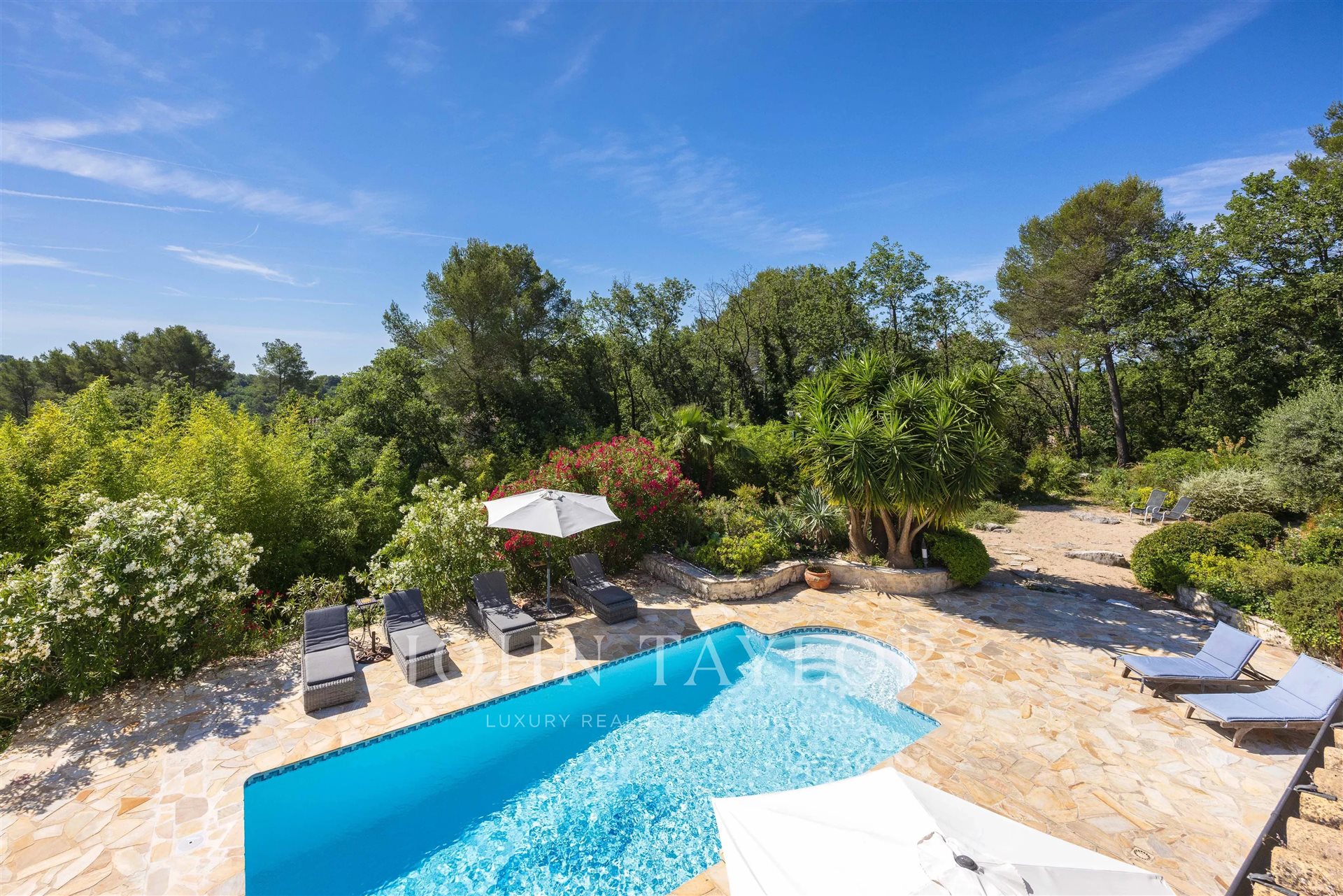 Maison à vendre, 200m², Tourrettes-sur-Loup