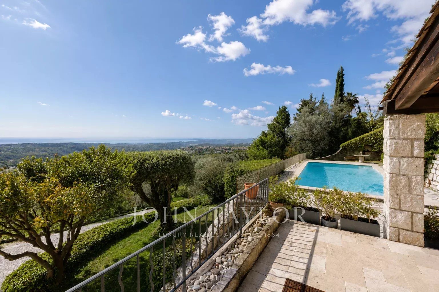 Maison à vendre, 200m², Vence