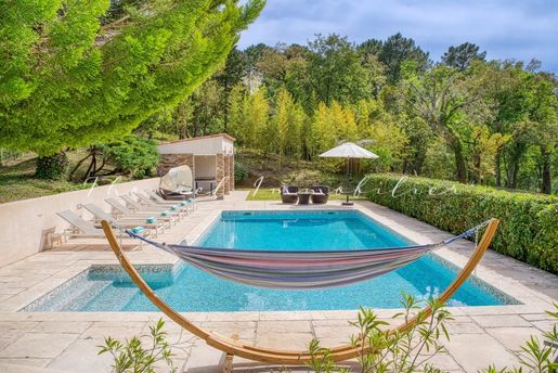 Maison 6 pièces 200 m² · à Cogolin · 200 m² · 1 790 000 €