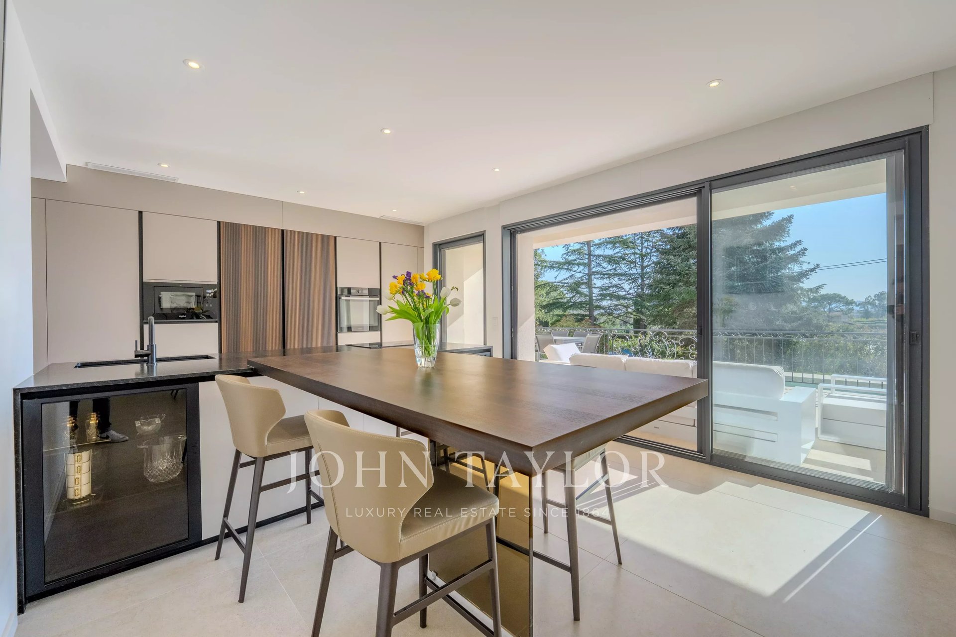 Maison à vendre, 260m², Châteauneuf-Grasse