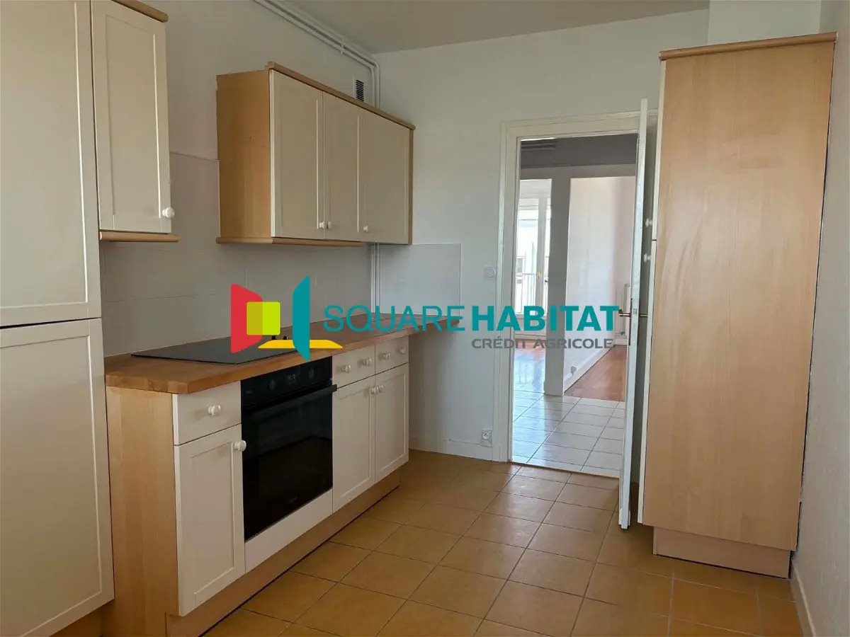 Appartement à louer, 81m², Bourges