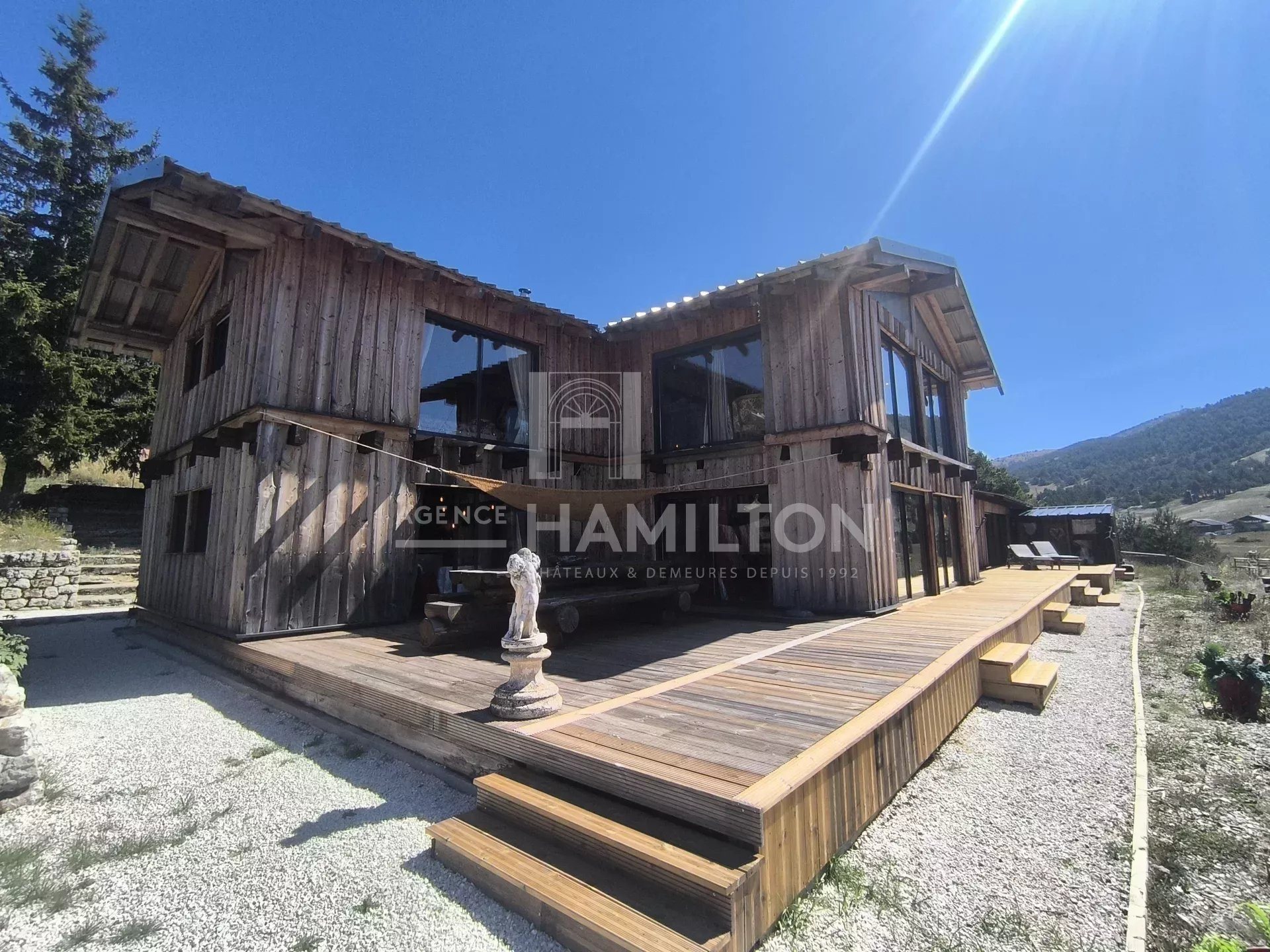 Maison à vendre, 350m², Gréolières