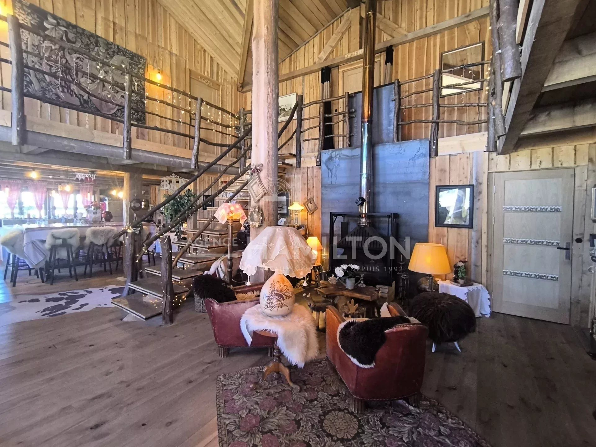 Maison à vendre, 350m², Gréolières