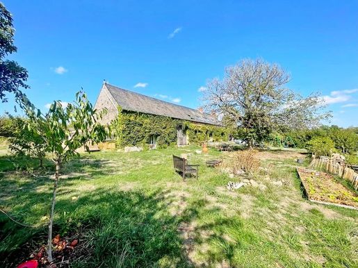 Maison 7 pièces 171 m² · à Quarré-les-Tombes · 171 m² · 269 000 €