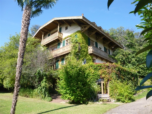 Maison 14 pièces 375 m² · à Saint-Prix · 375 m² · 830 000 €
