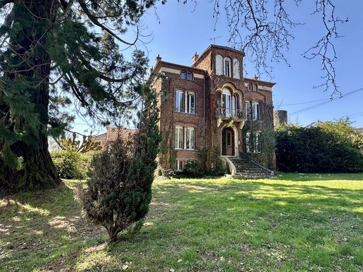 Maison 13 pièces 230 m² · à Saint-Chéron · 230 m² · 1 720 000 €